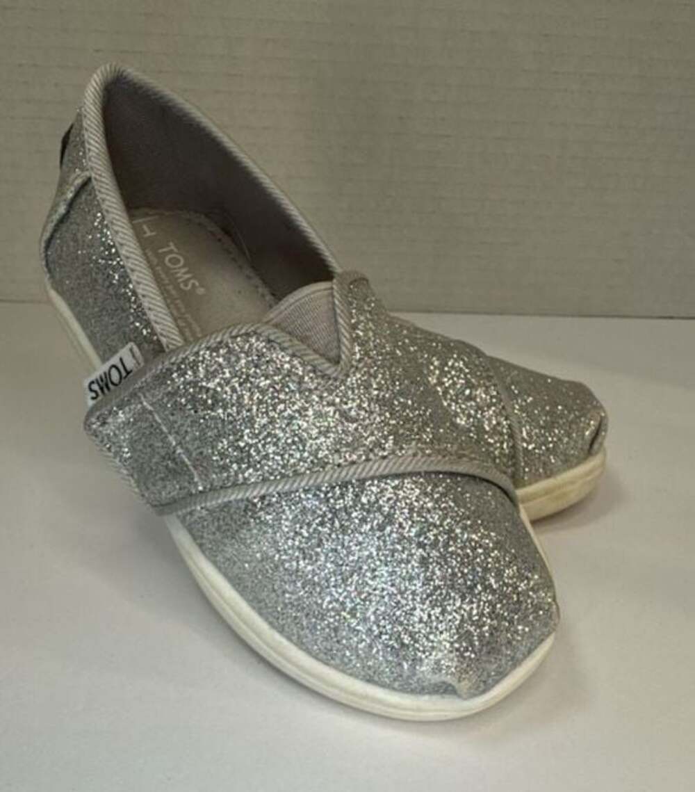 TOMS Toddler Size T7 Alpargata Silver Iridescent Glimmer Slip-On Shoes 3053
